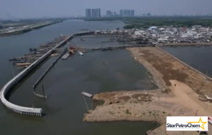 Giant Sea Wall